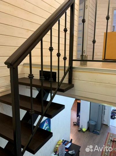 Лестница винтовая в дом