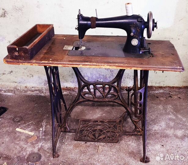 Юбилейная швейная машинка Поповых 19 век