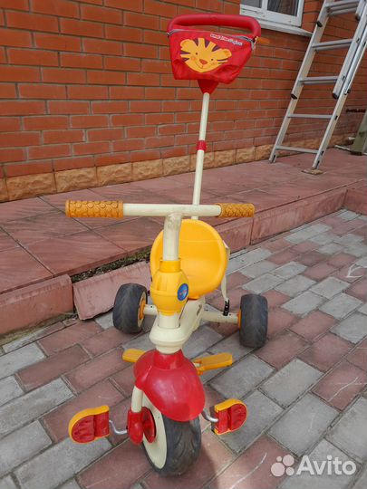 Детский трехколесный велосипед