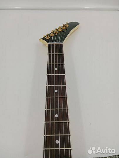 Электрогитара под Gibson Explorer