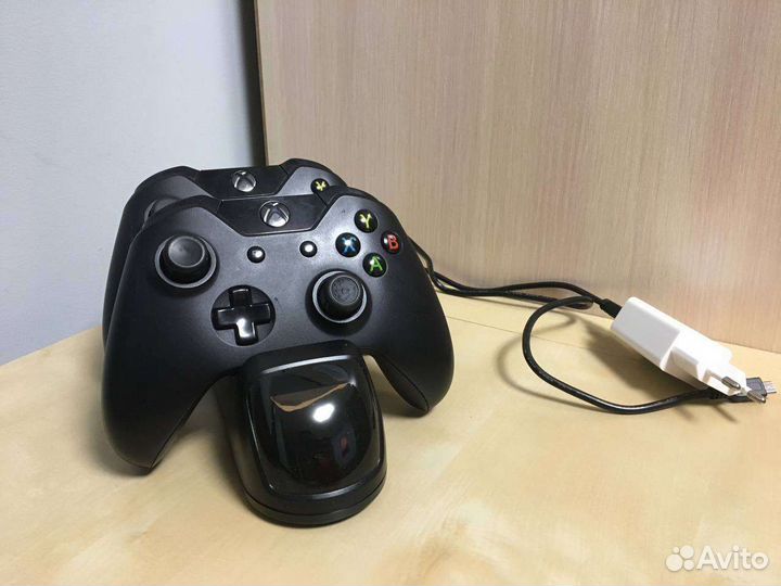 Xbox One, kinect 2.0, два джойстика