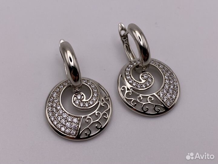 Серьги с фианитами