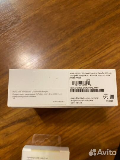 Коробки от техники Apple iPhone AirPods EarPods