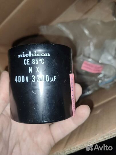 Конденсатор электролитический 3300uf 400V