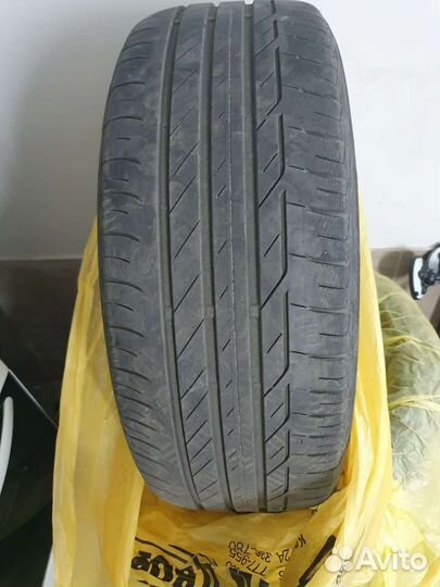 Bridgestone A001 Weather Control 225/45 R19
