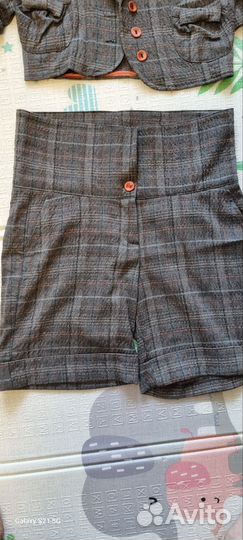 Костюм женский