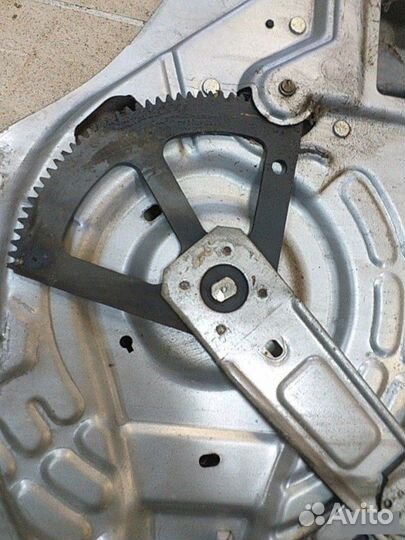 Стеклоподъемник Hyundai Tucson 1 D4EA