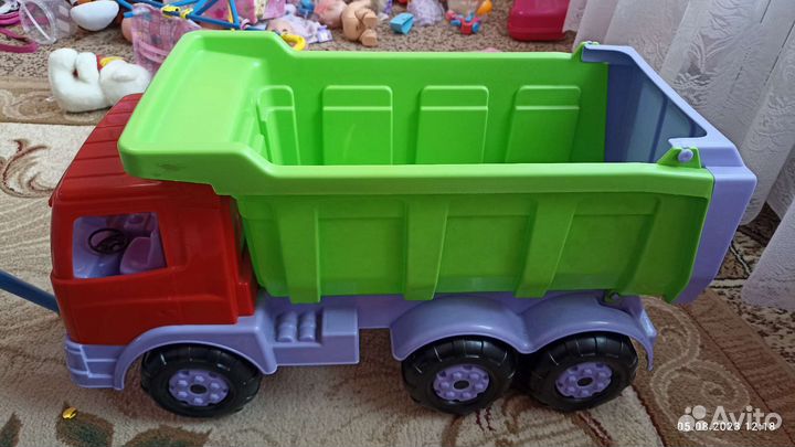 Большой грузовик