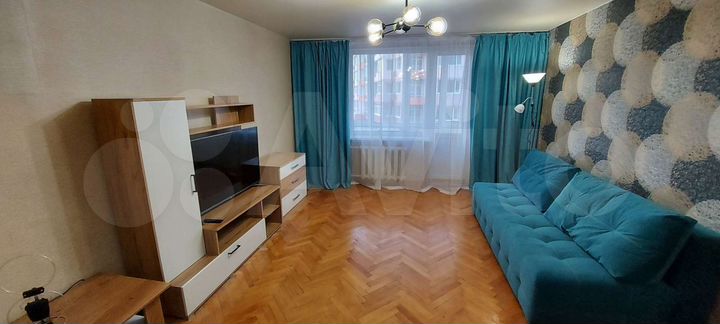 2-к. квартира, 58 м², 4/5 эт.
