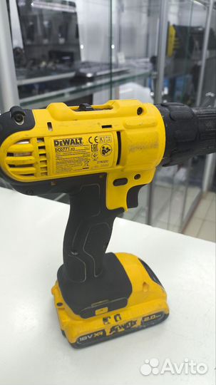 Аккумуляторный шуруповерт DeWalt Dcd771-ks