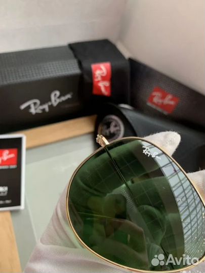 Солнцезащитные очки Ray Ban зеленые