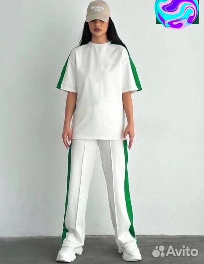 Костюм женский 46 размер