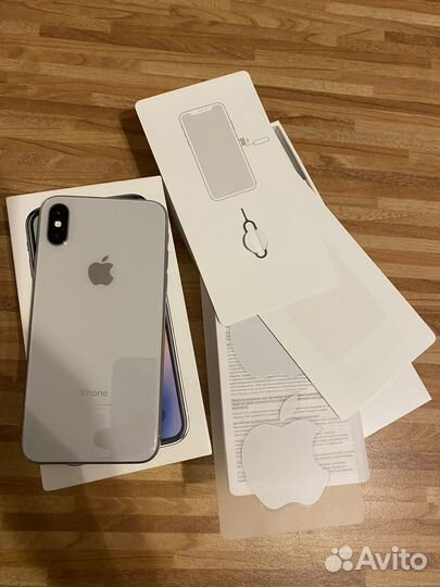 iPhone X, 64 ГБ