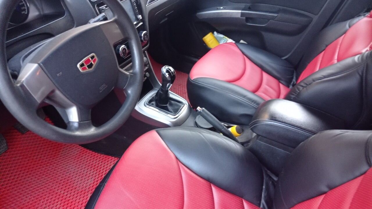 Geely Emgrand EC7: фото владельца