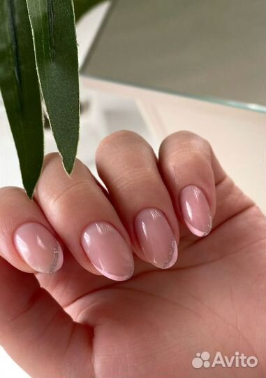 Мастер маникюра и педикюра