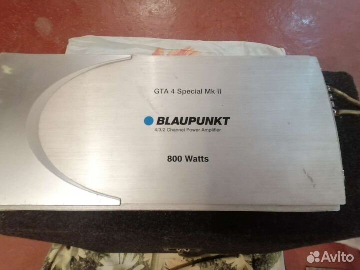 Автомобильный сабвуфер и усилитель