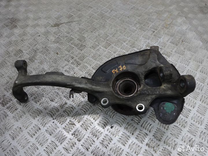 Кулак поворотный передний левый Мерседес 216 221