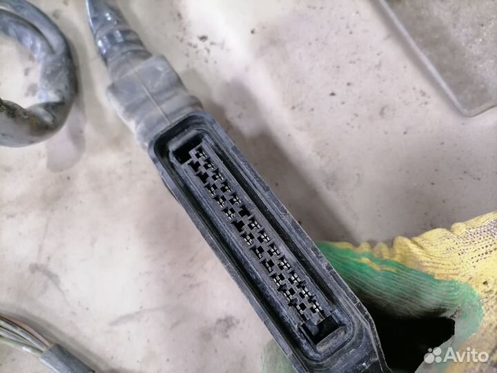 Проводка подкапот.Mercedes-Benz 190 W201 1982-1993