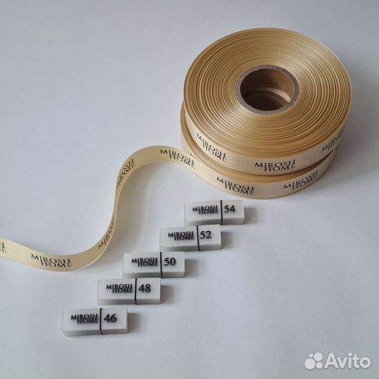 Ленты, наклейки, бирки с логотипом