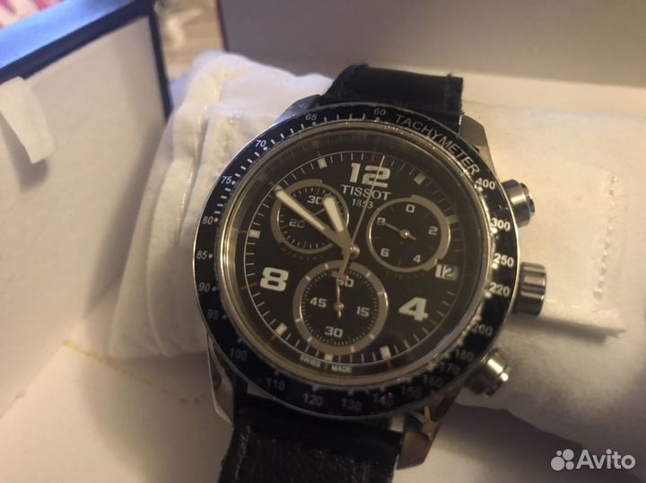 Часы наручные Tissot v8