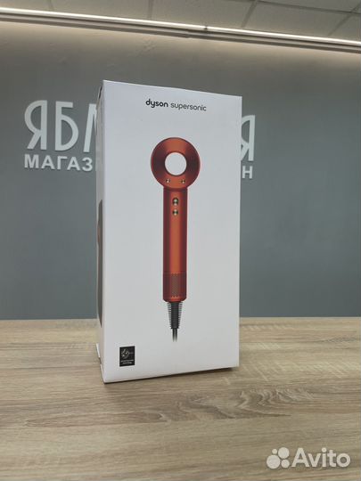 Фен Dyson supersonic