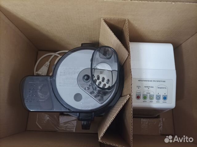 Кухонный комбайн новый