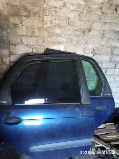 Renault scenic 1 дверь задняя