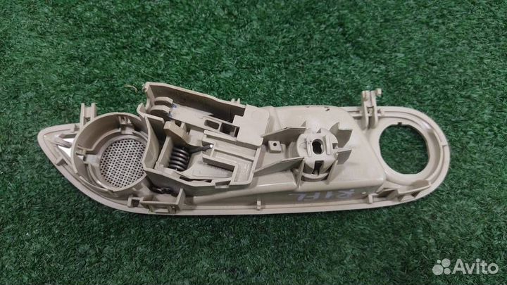 Ручка двери внутренняя левая Ford Fiesta (CB1) 20