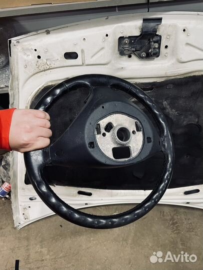 Руль на porsche 955 957