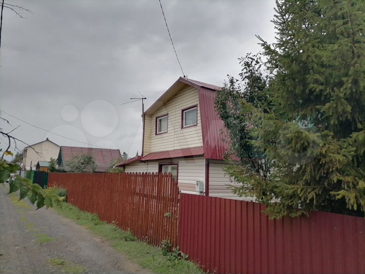 Дача 40 м² на участке 8 сот.