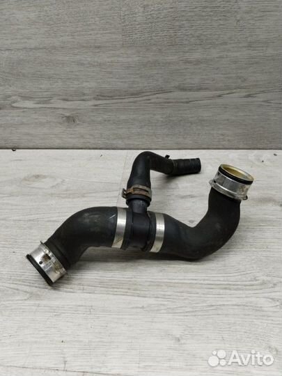 Патрубок радиатора правый Mercedes C-Class W204