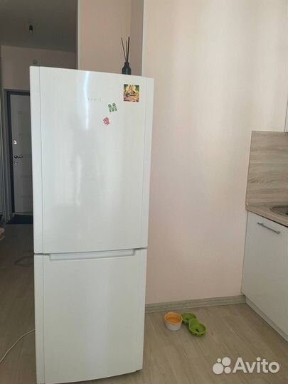 Холодильник Leran