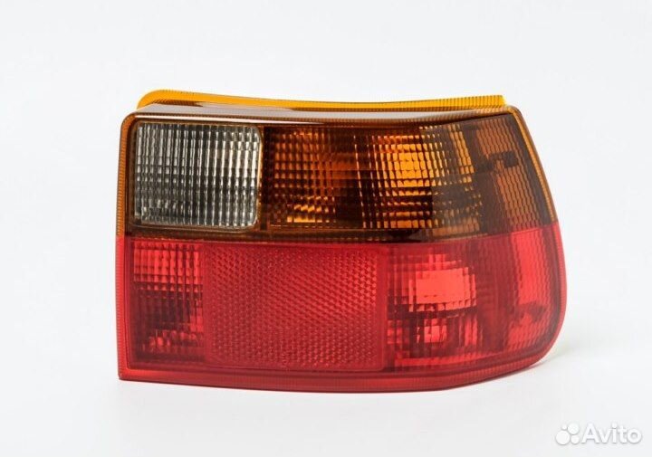 Фонарь правый задний в крыло Opel Astra F