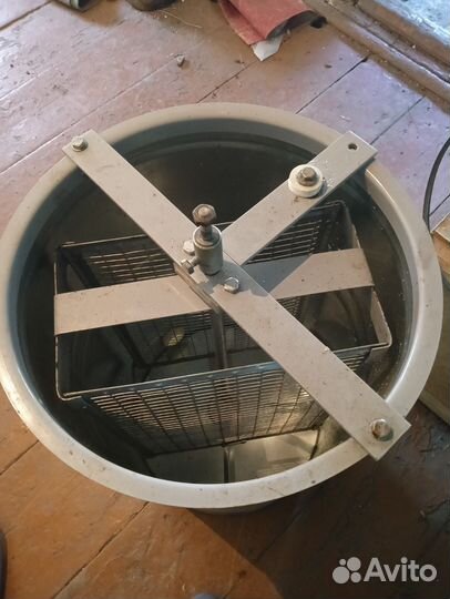 Медогонка 2х рамочная