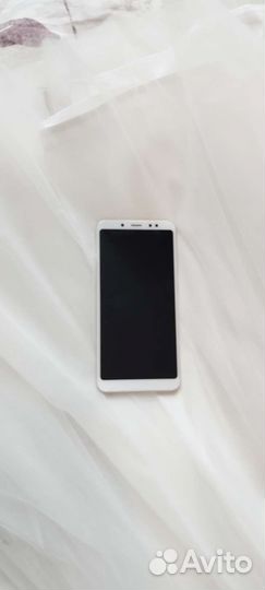 Xiaomi Redmi Note 5, 3/32 ГБ