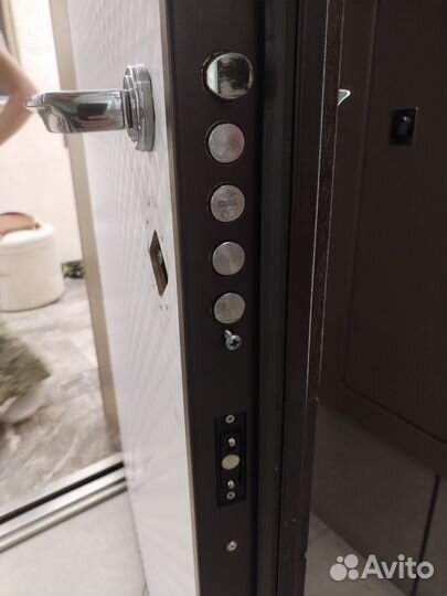 Вскрытие дверных замков, сейфов, вскрытие авто