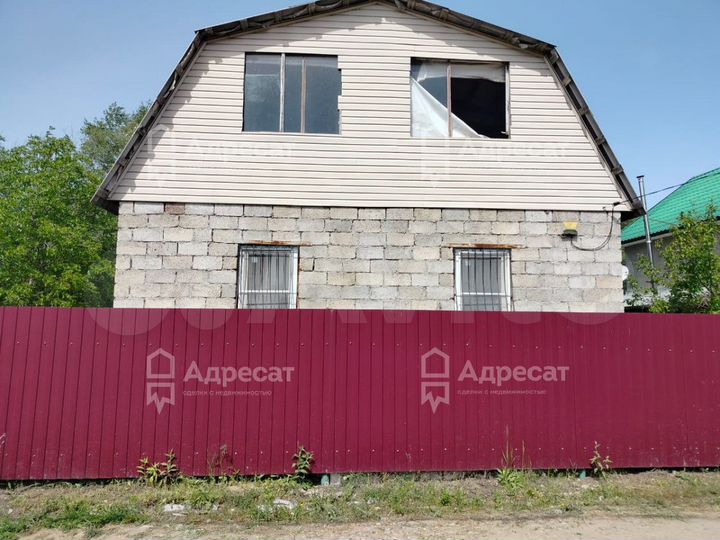 Дом 56 м² на участке 5 сот.