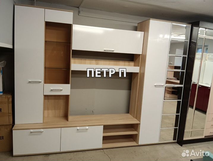 Стенка в гостиную