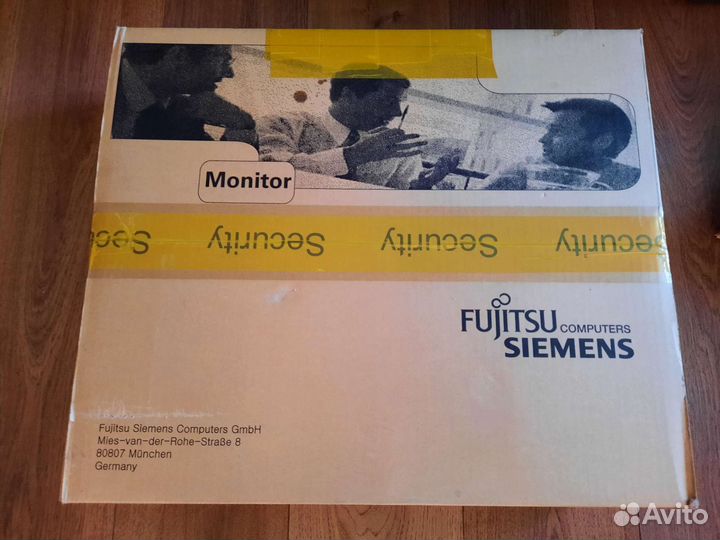 Монитор Fujitsu Siemens