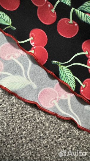 Платье с вишнями S-M