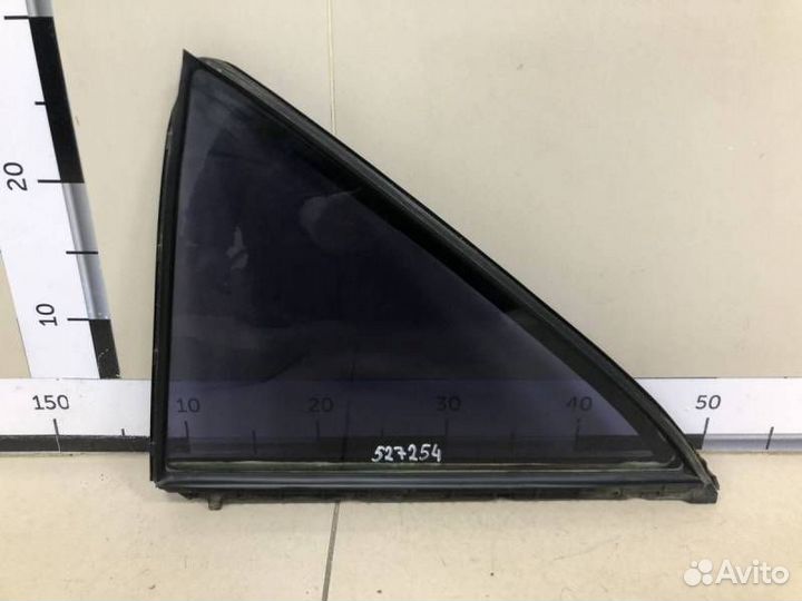Стекло двери задней левой форточка Toyota Camry V4