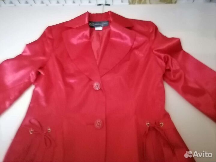 Пиджак нарядный атласный