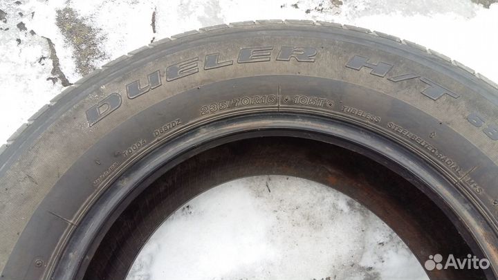 Bridgestone Dueler H/T D687 235/70 R16 105T