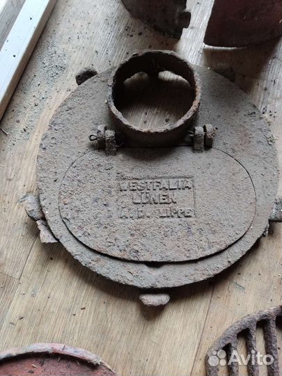 Раскопки, запчасти от блиндажной печки, Германия