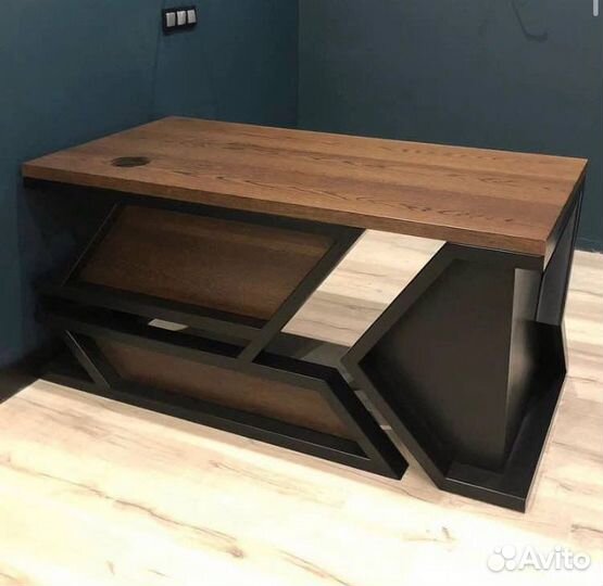 Компьютерный стол дизайнерский