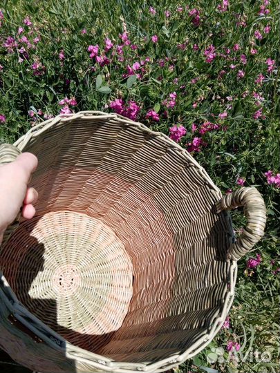 Корзина плетеная