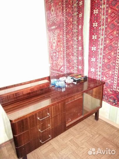 Тумба туалетная с зеркалом и ящиками, 1971г