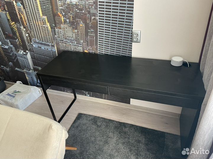Компьютерный стол IKEA mikke