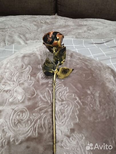 Кованая, роза