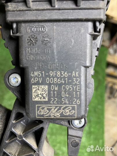 Педаль газа Ford Focus 2 хетчбек shda BL80017 2011